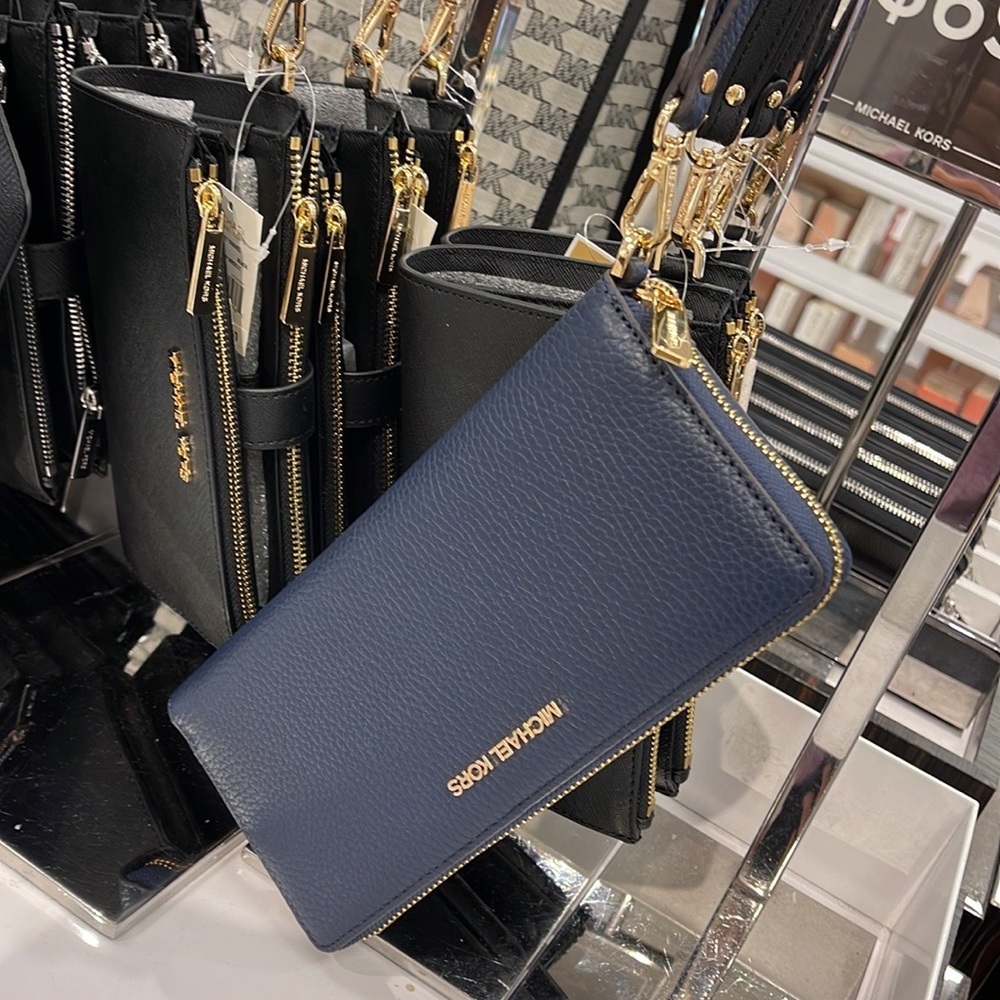 Michael Kors Jet Set Travel Large Travel CONTINENTAL 
Navy